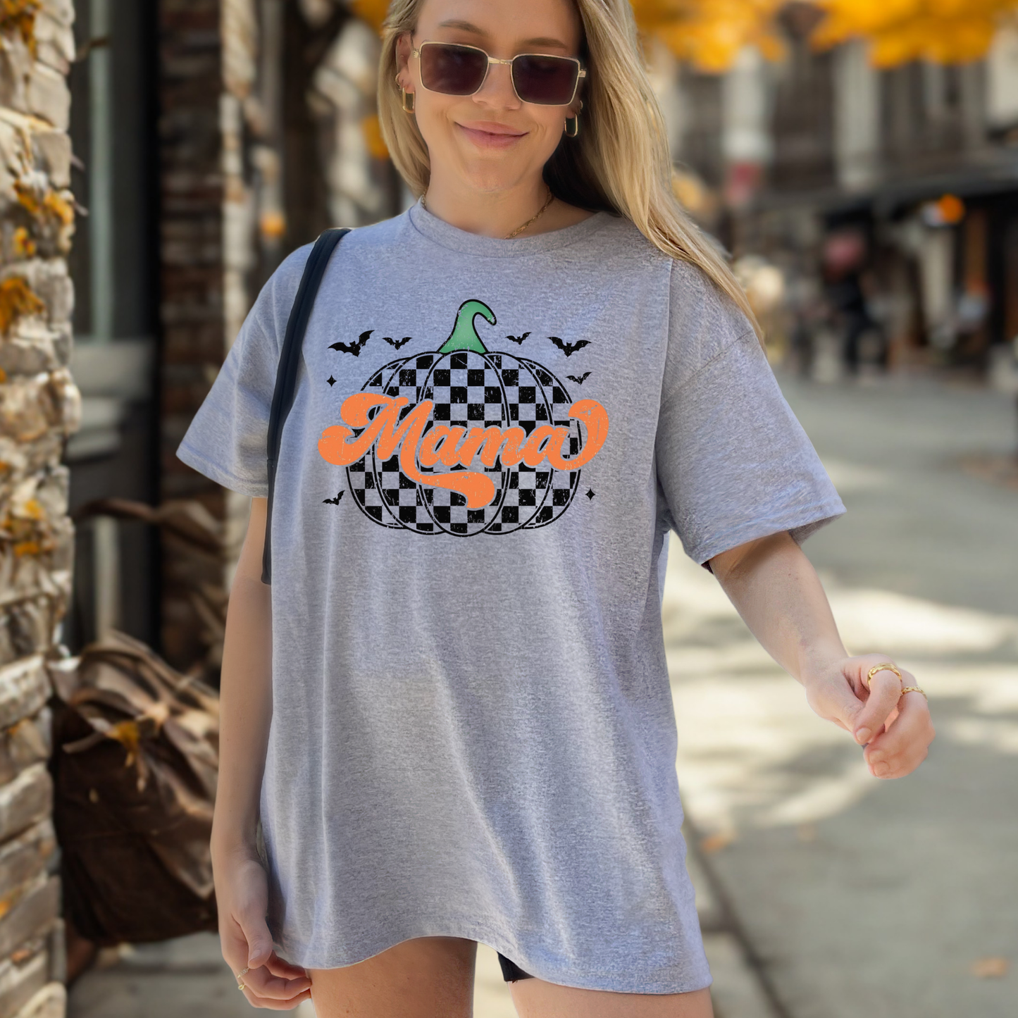 Checkered Pumpkin Mama Graphic Hoodie/Crewneck/T-Shirt